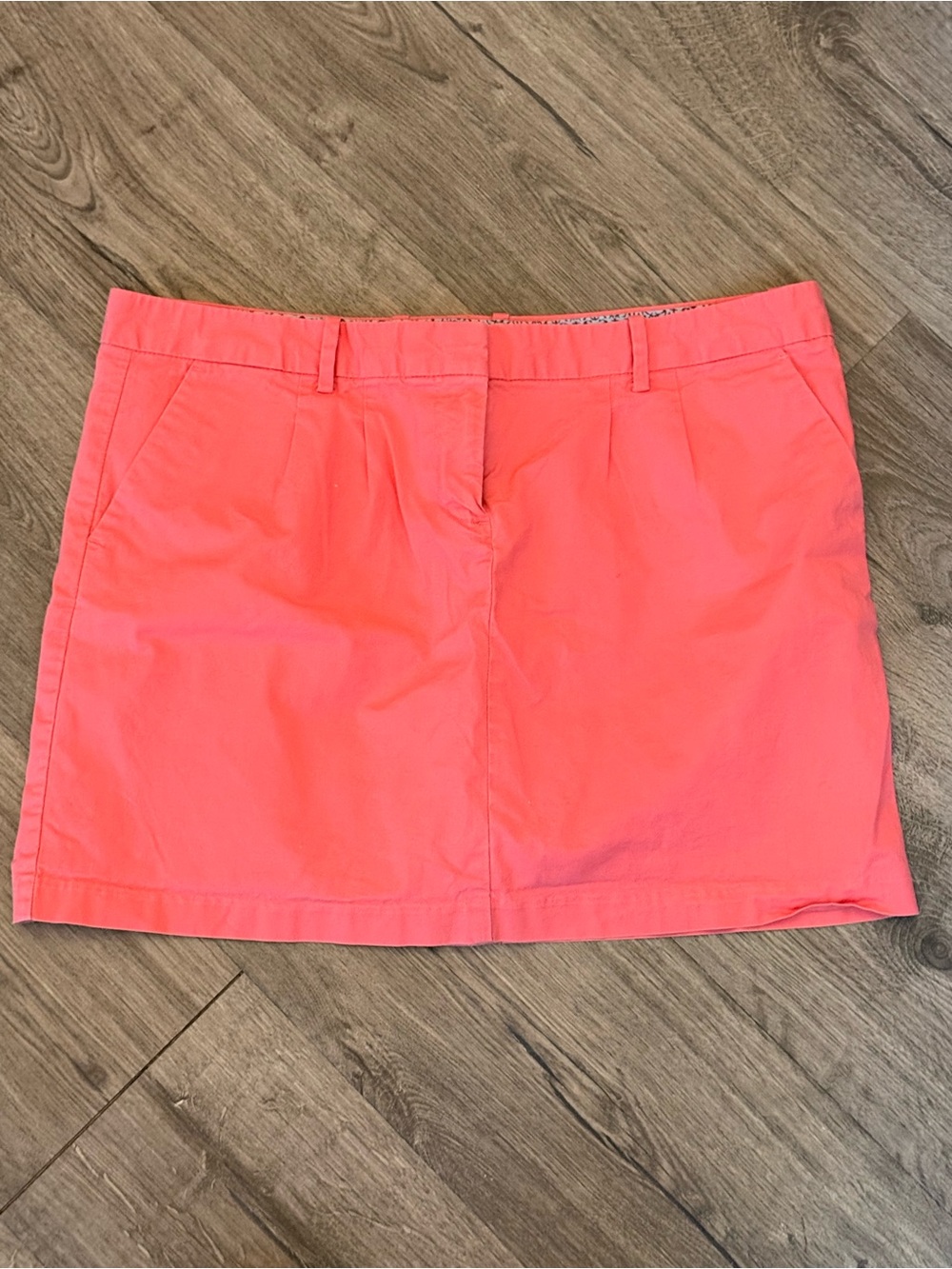 Vineyard Vines Coral Chino Skirt  size 12